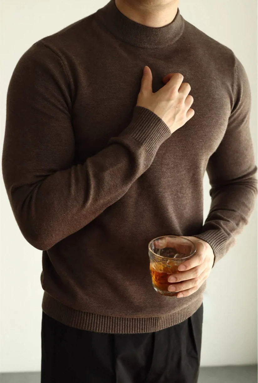 ESSENTIAL CREWNECK SWEATER