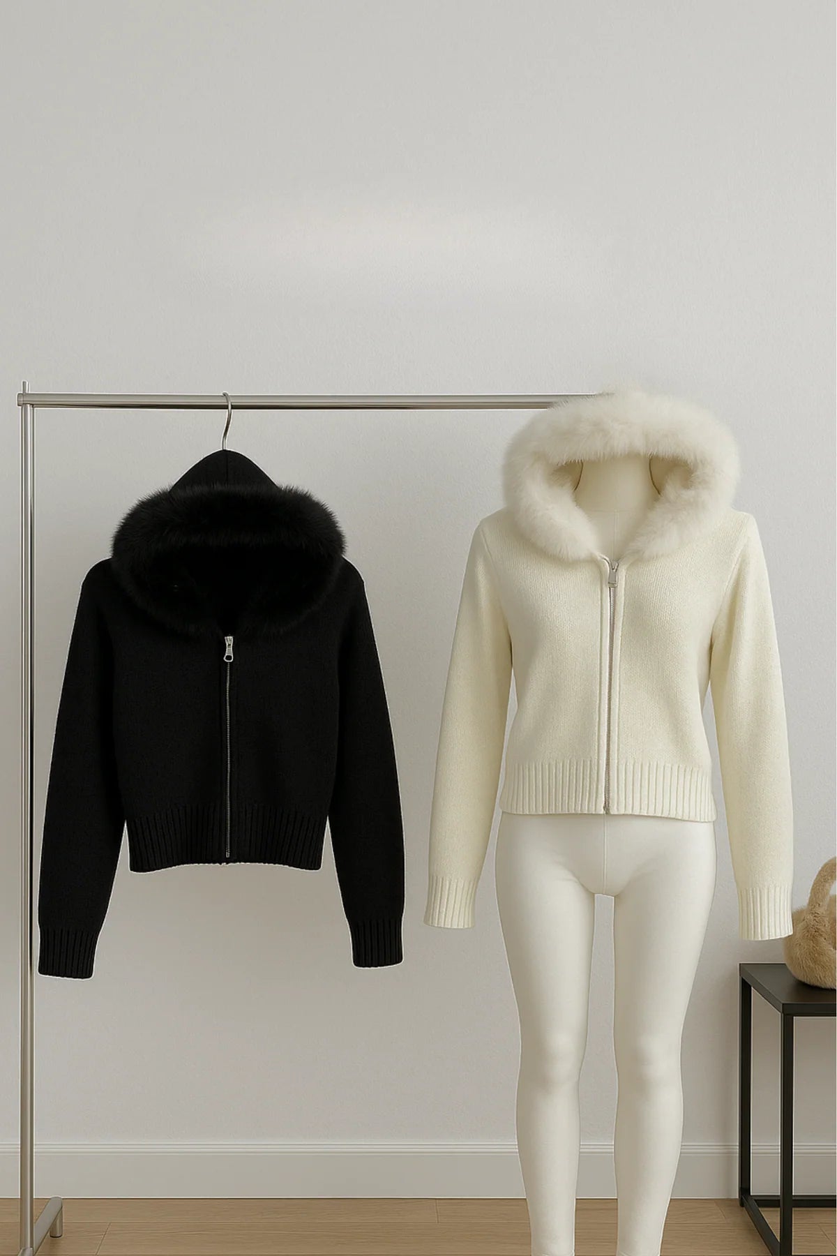 STRICKJACKE MIT KUNSTFELLKRAGEN