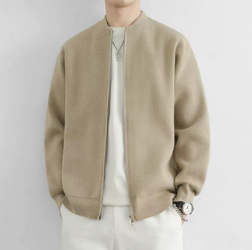 ÉLAN STRICKJACKE