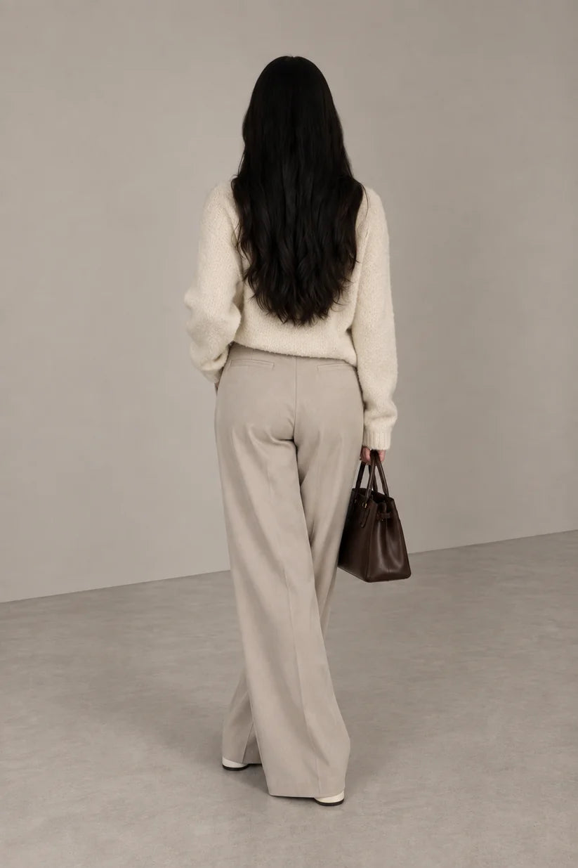 KNIT SWEATER