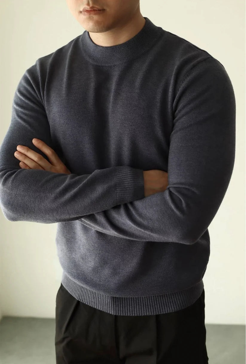 ESSENTIAL CREWNECK SWEATER