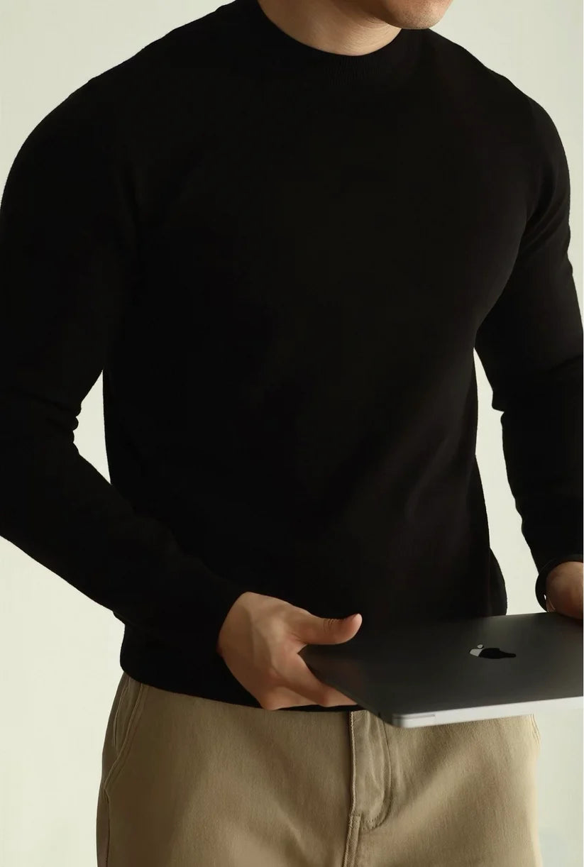 ESSENTIAL CREWNECK SWEATER